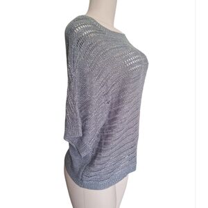 🎁New York & Company Silver Women's Knit Top Size Small